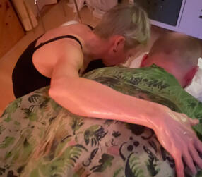 Lomi Lomi massage Lomi Lomi massage